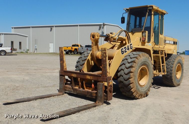 image for item DG8520 1993 John Deere 624G  wheel loader