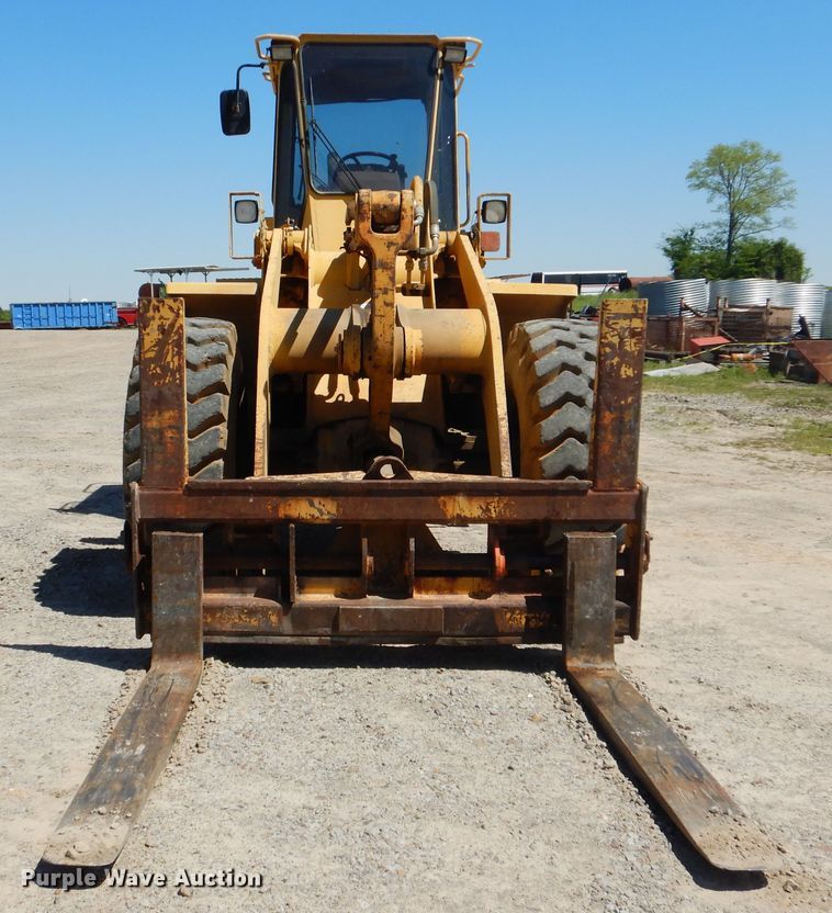 image for item DG8520 1993 John Deere 624G  wheel loader