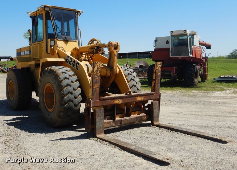 image for item DG8520 1993 John Deere 624G  wheel loader