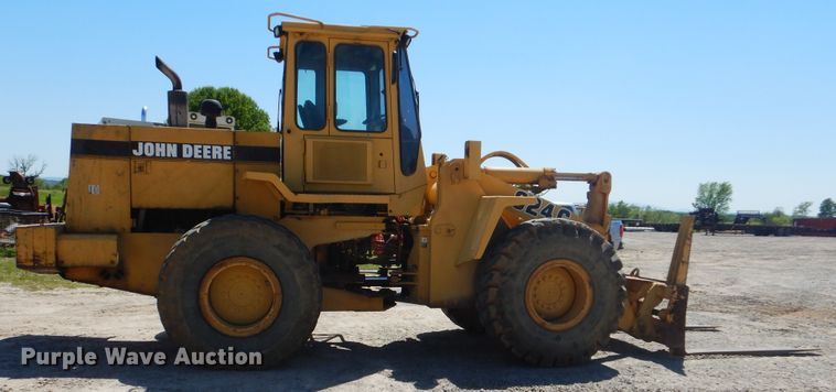 image for item DG8520 1993 John Deere 624G  wheel loader
