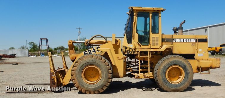 image for item DG8520 1993 John Deere 624G  wheel loader