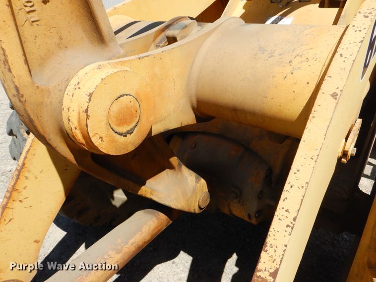 image for item DG8520 1993 John Deere 624G  wheel loader