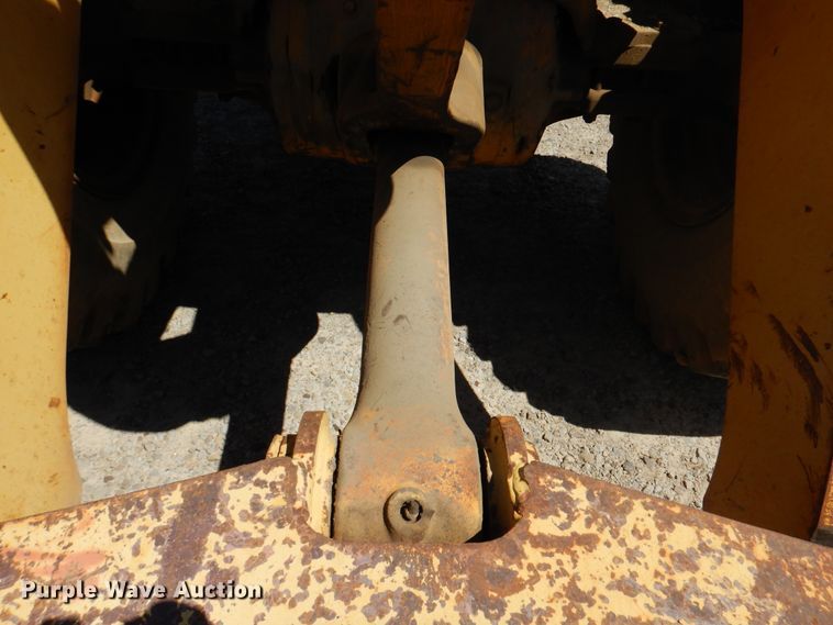 image for item DG8520 1993 John Deere 624G  wheel loader