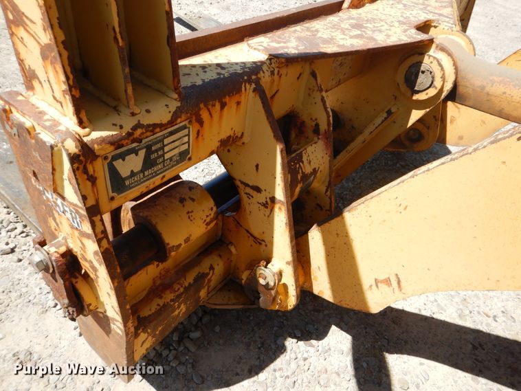 image for item DG8520 1993 John Deere 624G  wheel loader