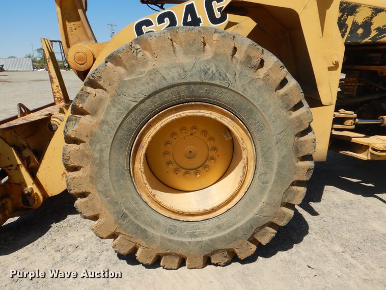 image for item DG8520 1993 John Deere 624G  wheel loader