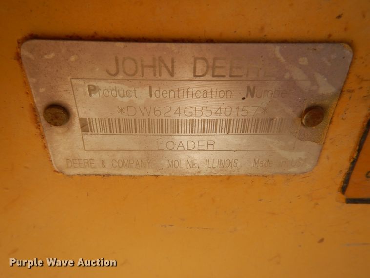 image for item DG8520 1993 John Deere 624G  wheel loader