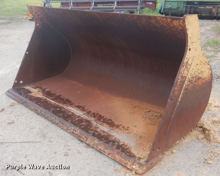 image for item DG8520 1993 John Deere 624G  wheel loader