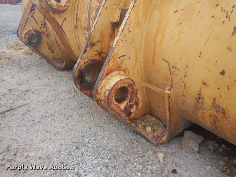 image for item DG8520 1993 John Deere 624G  wheel loader