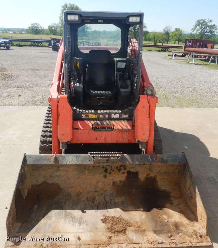 image for item DG8526 Kubota SVL75-2  tracked skid steer loader