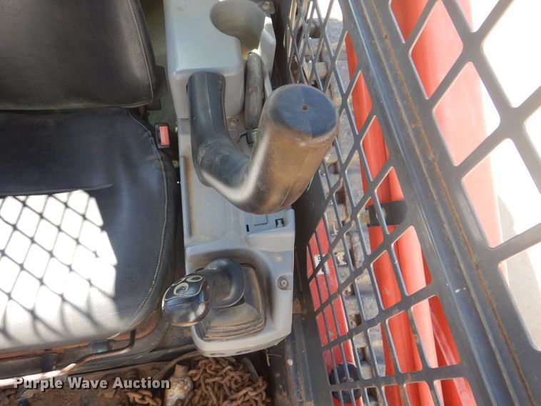 image for item DG8526 Kubota SVL75-2  tracked skid steer loader