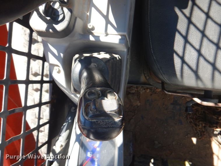 image for item DG8526 Kubota SVL75-2  tracked skid steer loader