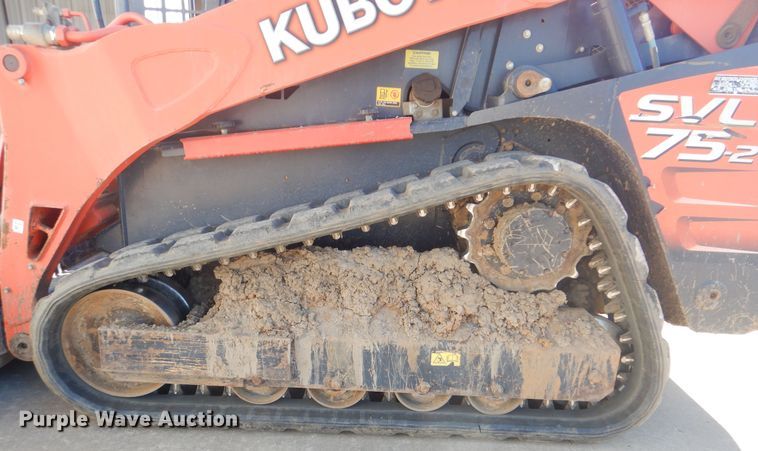 image for item DG8526 Kubota SVL75-2  tracked skid steer loader