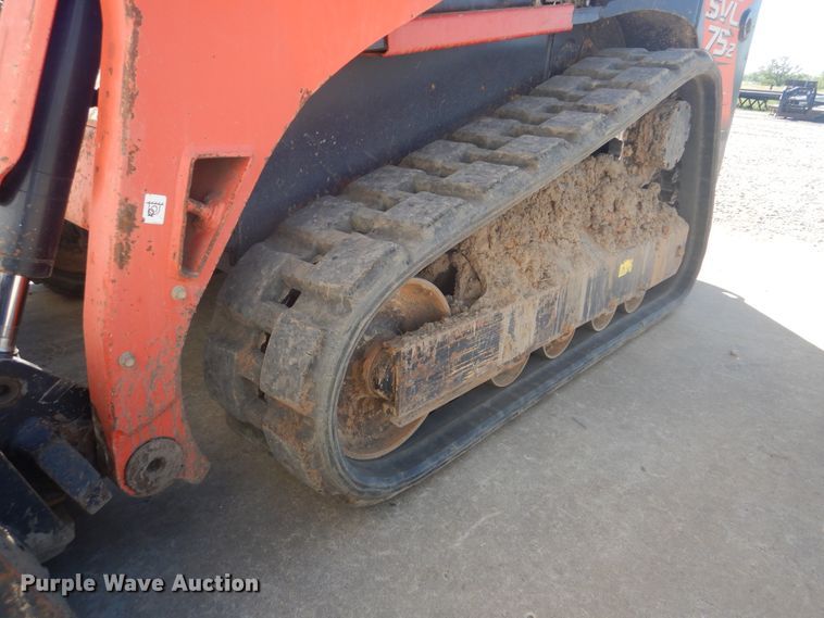 image for item DG8526 Kubota SVL75-2  tracked skid steer loader