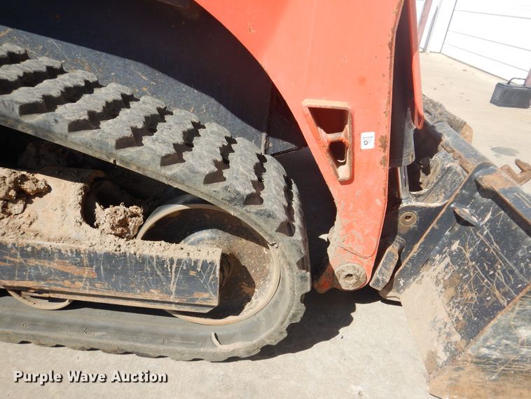 image for item DG8526 Kubota SVL75-2  tracked skid steer loader