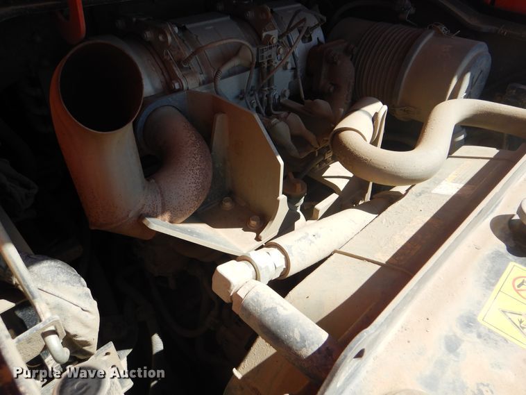 image for item DG8526 Kubota SVL75-2  tracked skid steer loader