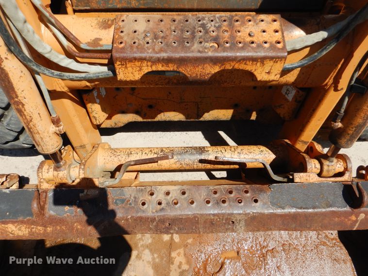 image for item DG8533 Case 435  skid steer loader