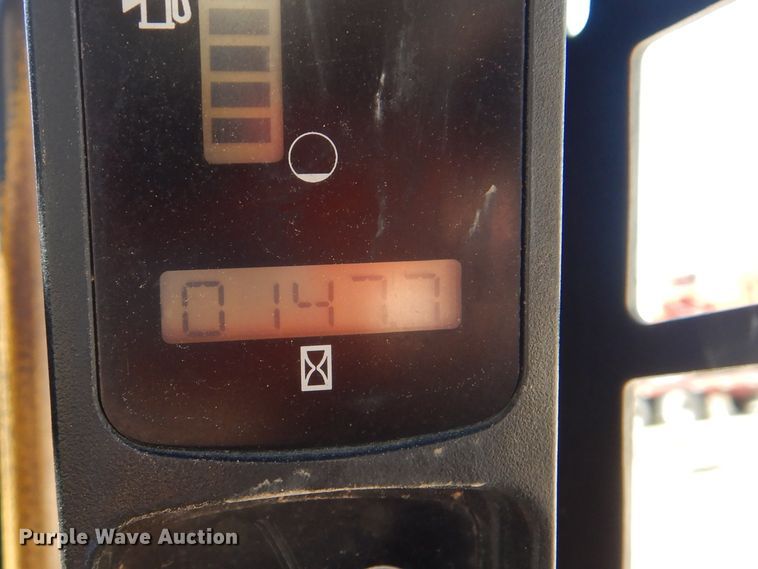 image for item DG8533 Case 435  skid steer loader