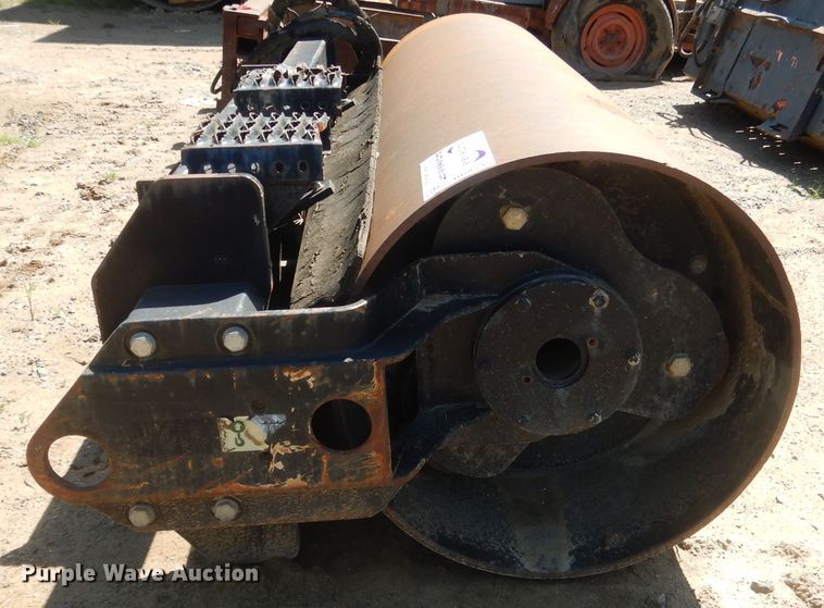 image for item DG8535 Caterpillar CV18B single drum vibratory skid steer roller