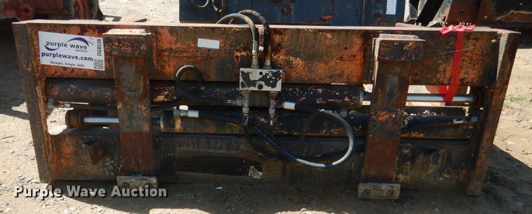 image for item DG8536 Forklift clamp