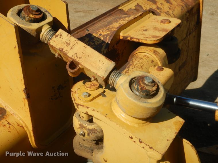 image for item DG8537 2008 Caterpillar D4K XL  crawler dozer