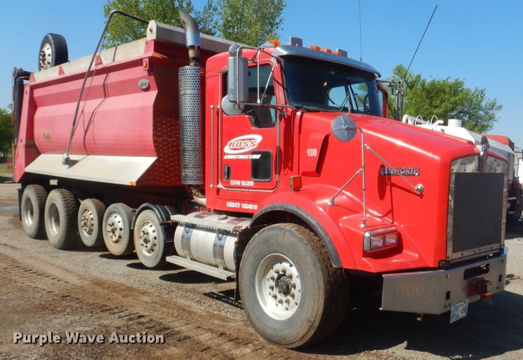image for item DG8538 2008 Kenworth T800 dump truck