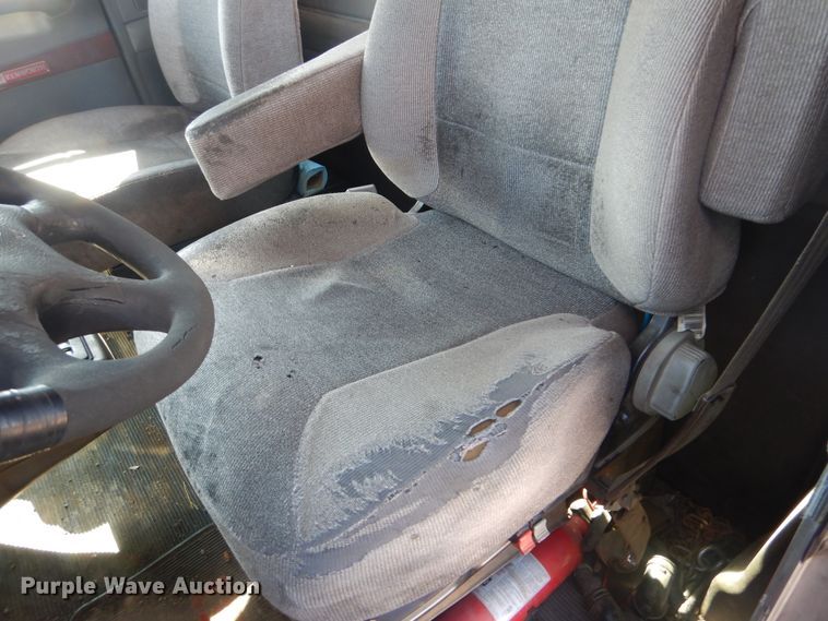 image for item DG8538 2008 Kenworth T800 dump truck