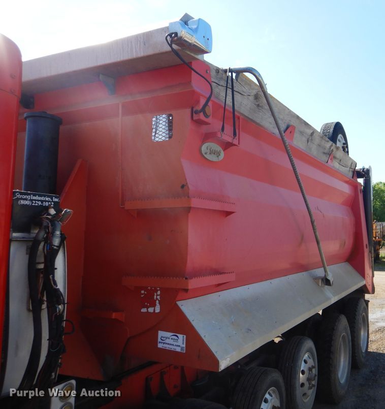 image for item DG8538 2008 Kenworth T800 dump truck