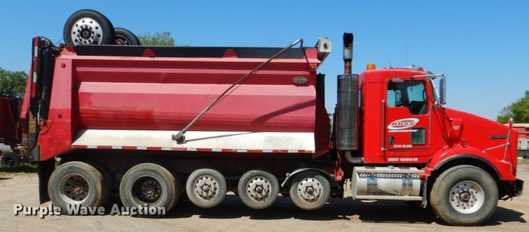 image for item DG8539 2008 Kenworth T800 dump truck