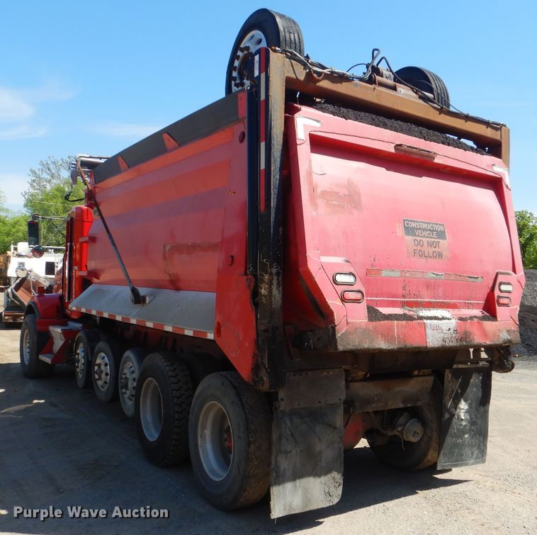 image for item DG8539 2008 Kenworth T800 dump truck