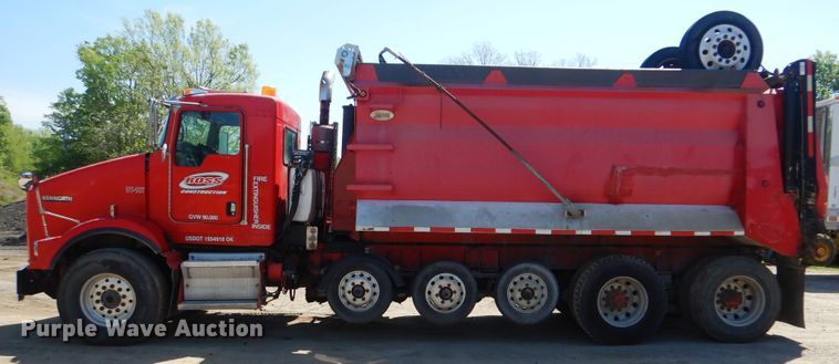 image for item DG8539 2008 Kenworth T800 dump truck