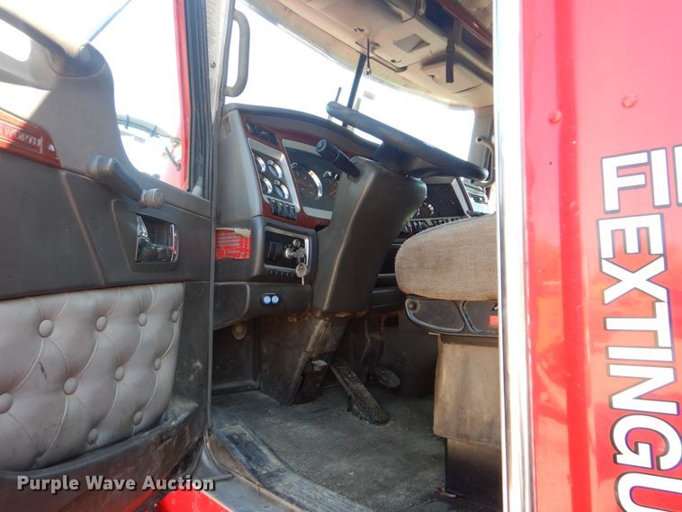 image for item DG8539 2008 Kenworth T800 dump truck