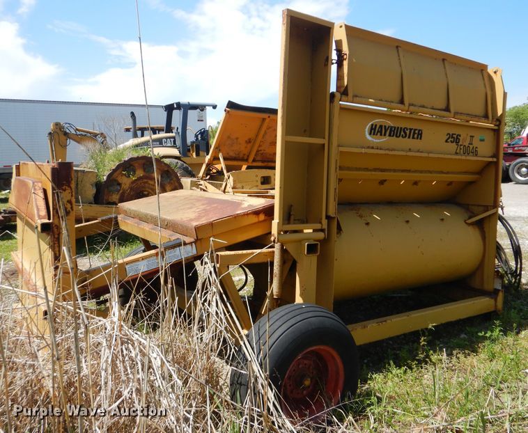 image for item DG8540 HayBuster 256 bale processor