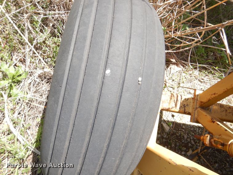 image for item DG8540 HayBuster 256 bale processor