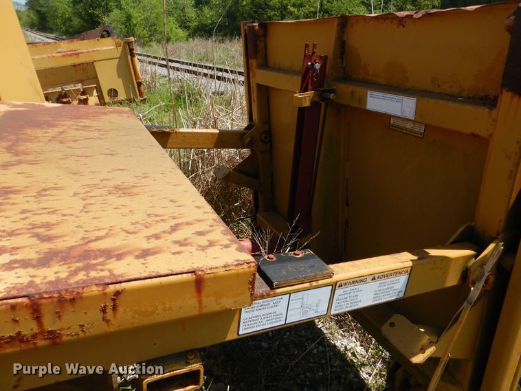 image for item DG8540 HayBuster 256 bale processor