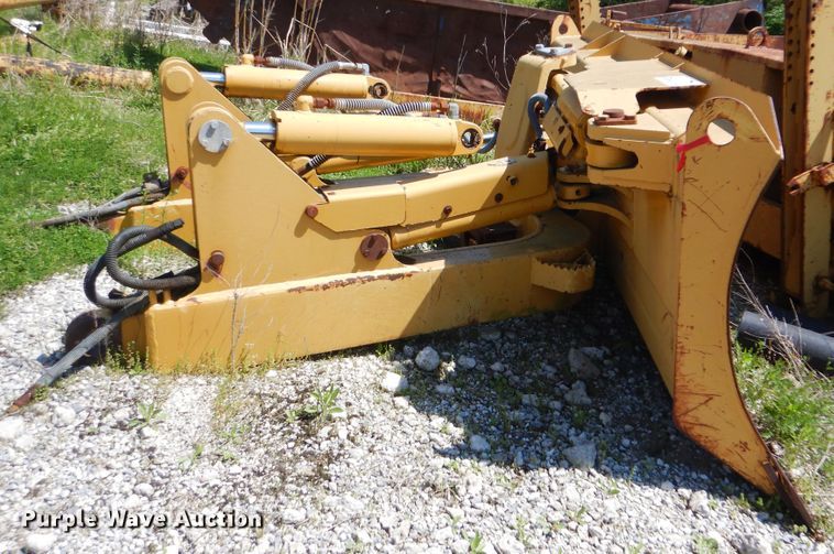image for item DG8541 Caterpillar D6K six-way dozer blade