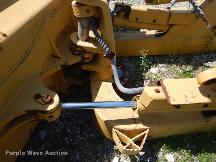 Caterpillar D6K sixway dozer blade in Muskogee, OK Item DG8541 sold