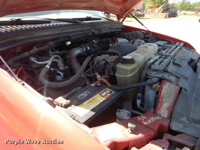 image for item DG8543 2001 Ford F550 Super Duty service truck with crane