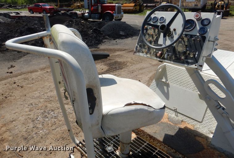 image for item DG8545 Terex Cedar Rapids 462R paver