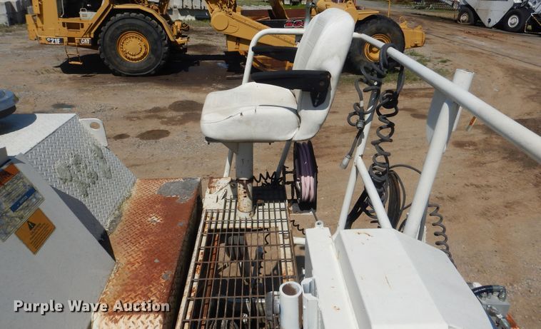 image for item DG8545 Terex Cedar Rapids 462R paver