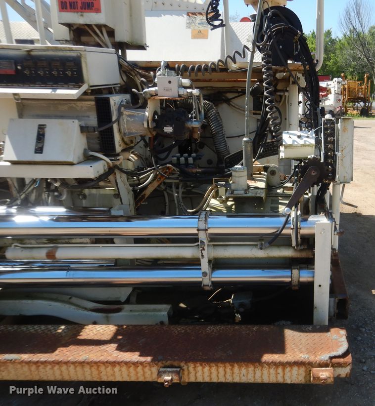 image for item DG8545 Terex Cedar Rapids 462R paver