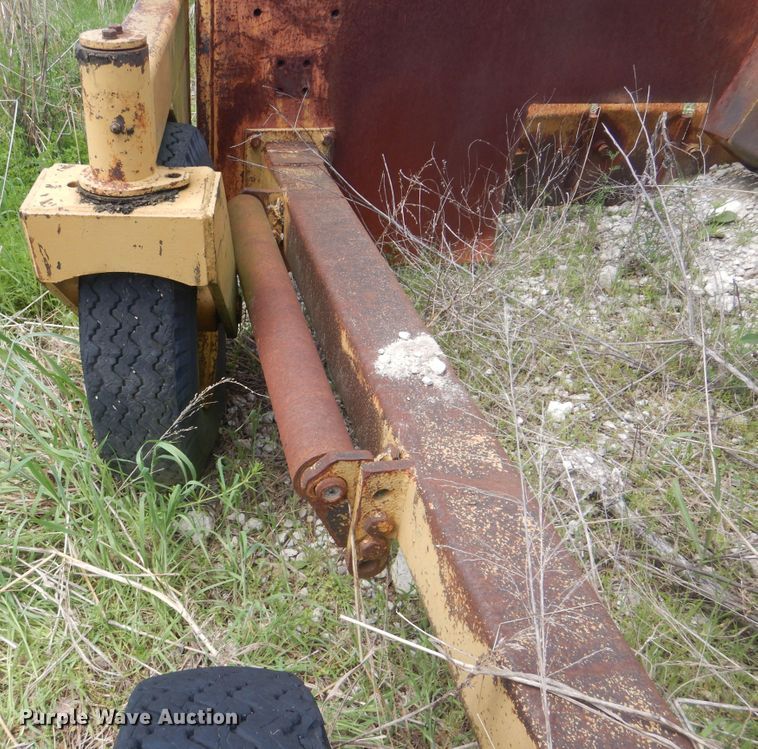 image for item DG8547 Jenco base material spreader