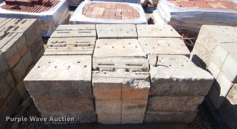 image for item DG8549 Approximately 157 Versa blocks