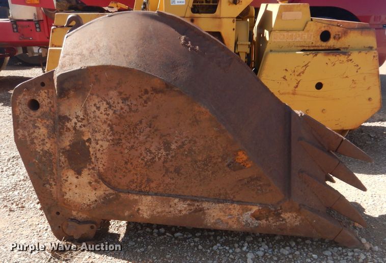 image for item DG8552 Hensley Adco 23"W rock bucket