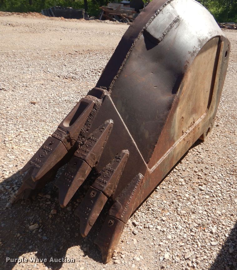 image for item DG8552 Hensley Adco 23"W rock bucket