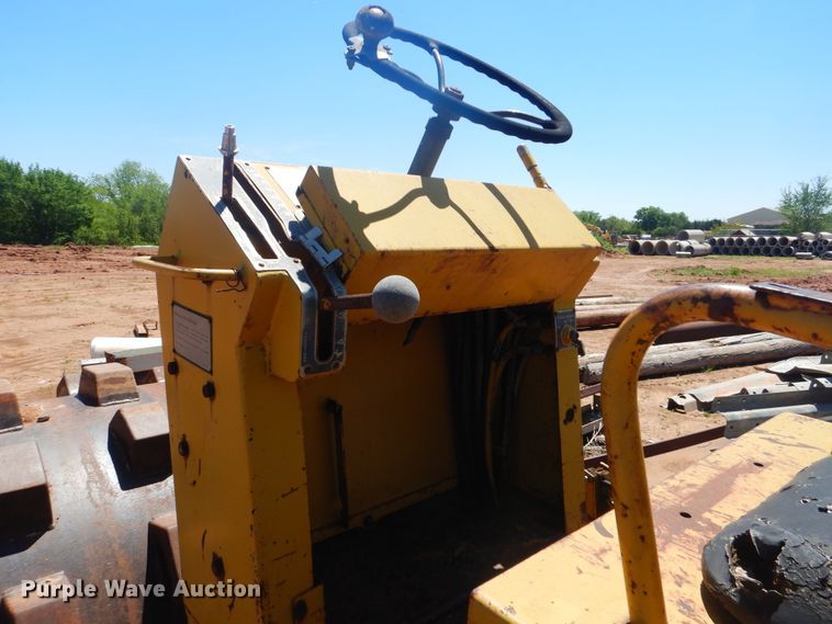 image for item DG8573 Koehring BW170D single drum roller