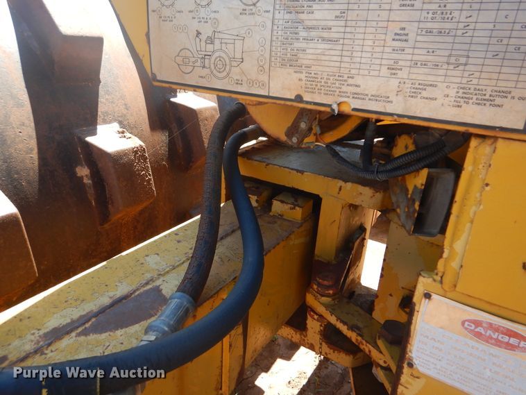 image for item DG8573 Koehring BW170D single drum roller