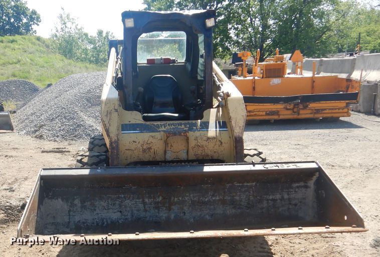 image for item DG8574 2005 Caterpillar 252B  skid steer loader