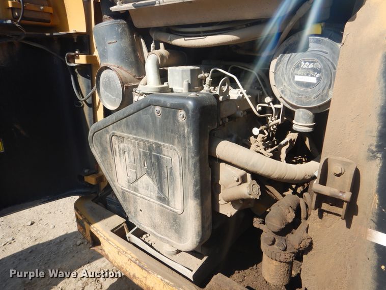 image for item DG8574 2005 Caterpillar 252B  skid steer loader