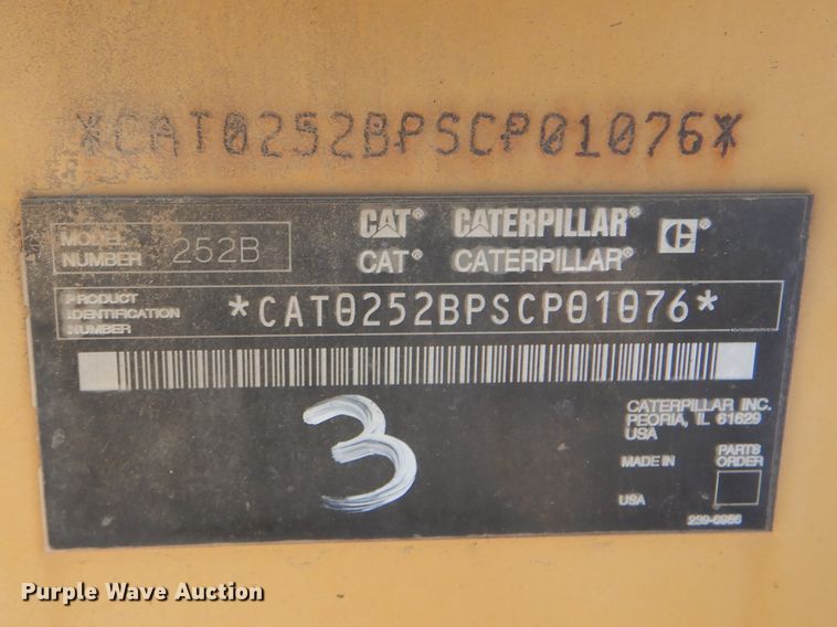 image for item DG8574 2005 Caterpillar 252B  skid steer loader