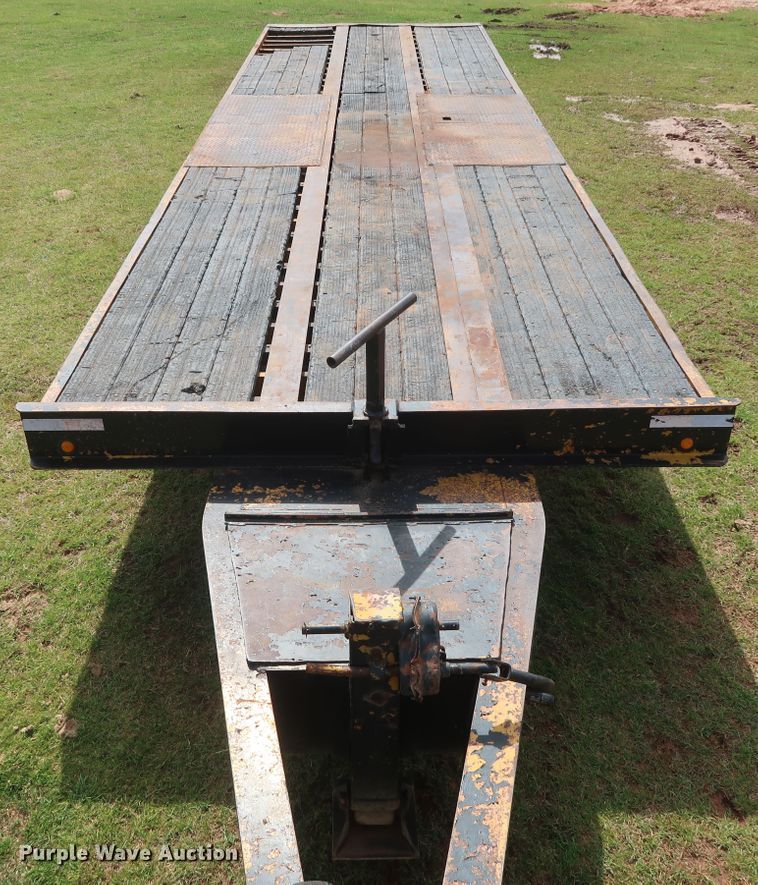 image for item DH0880 1998 Evaco tilt deck equipment trailer